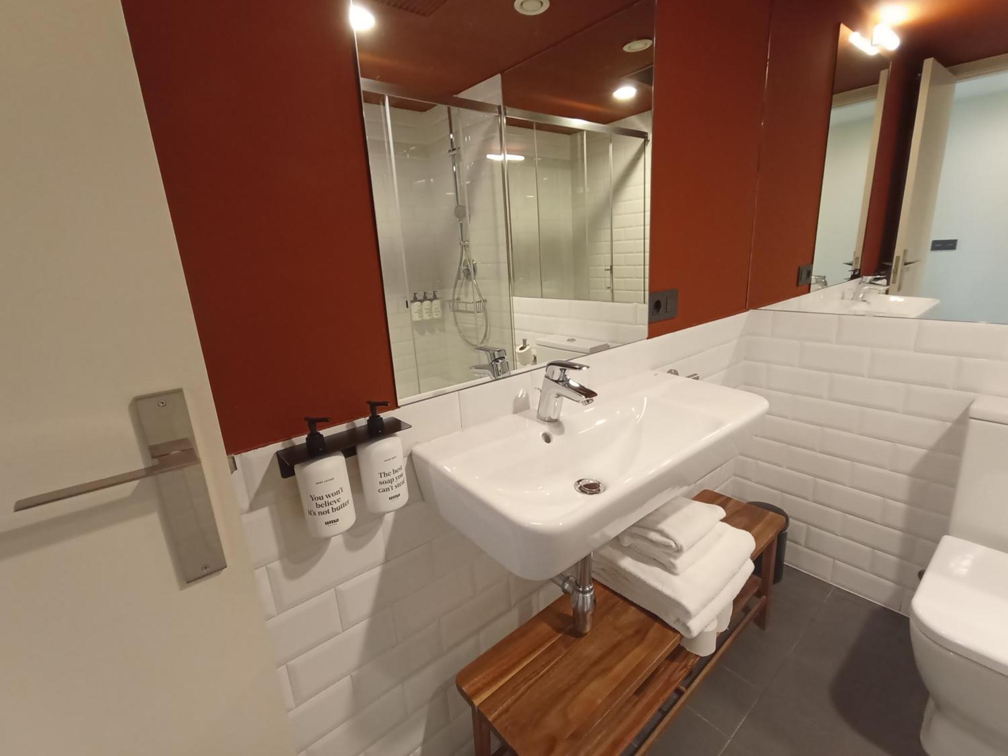 Uma Suites Parada Del Marques 塞维利亚 外观 照片