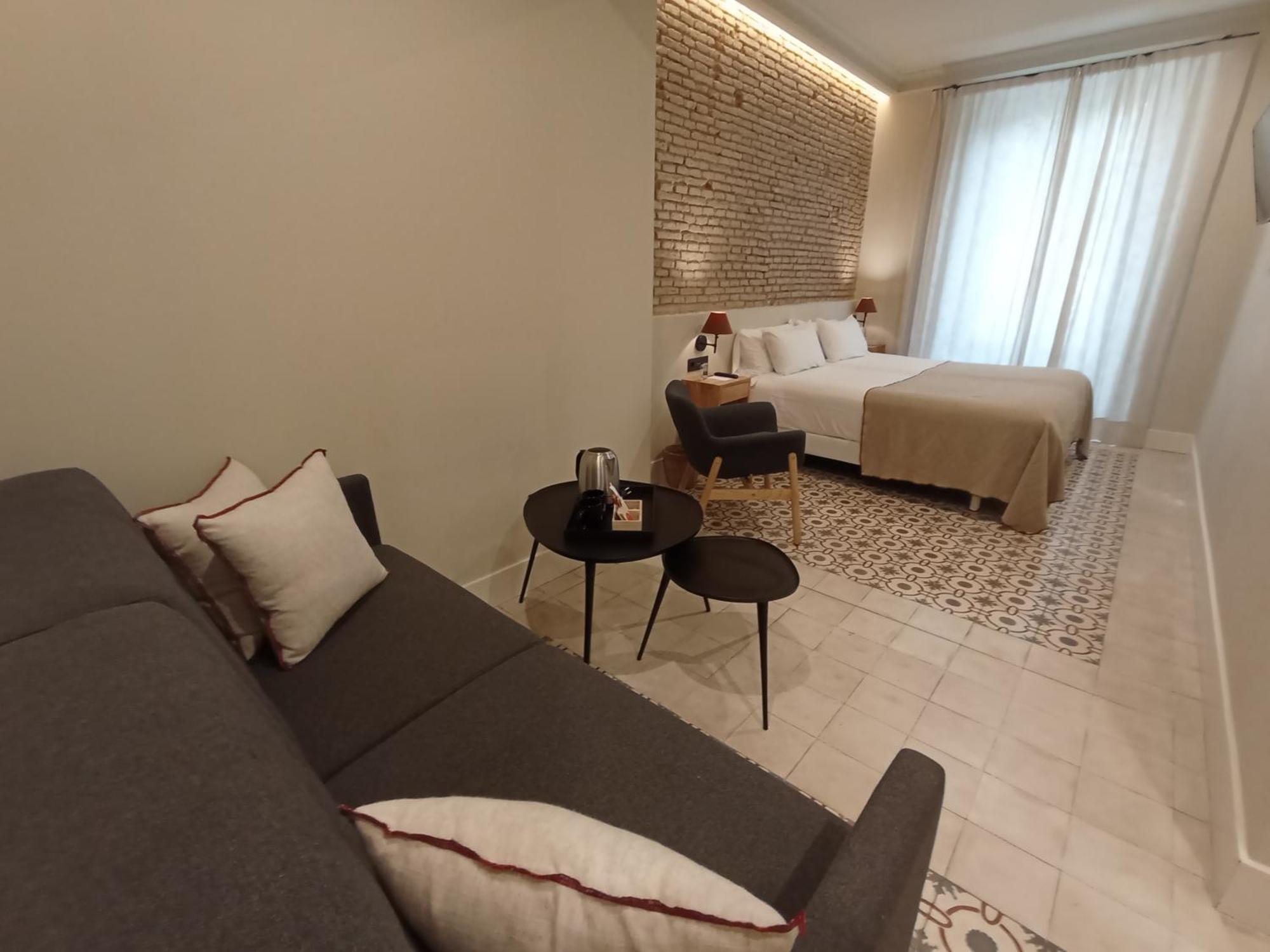 Uma Suites Parada Del Marques 塞维利亚 外观 照片