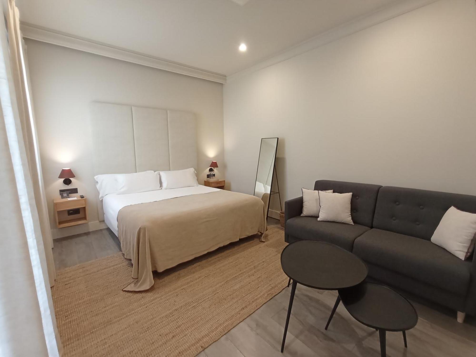 Uma Suites Parada Del Marques 塞维利亚 外观 照片