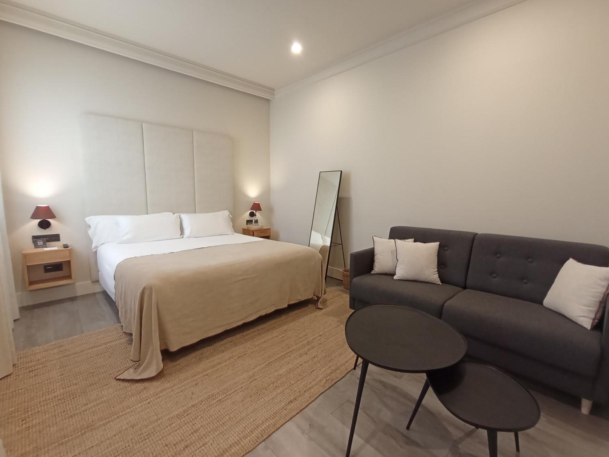 Uma Suites Parada Del Marques 塞维利亚 外观 照片